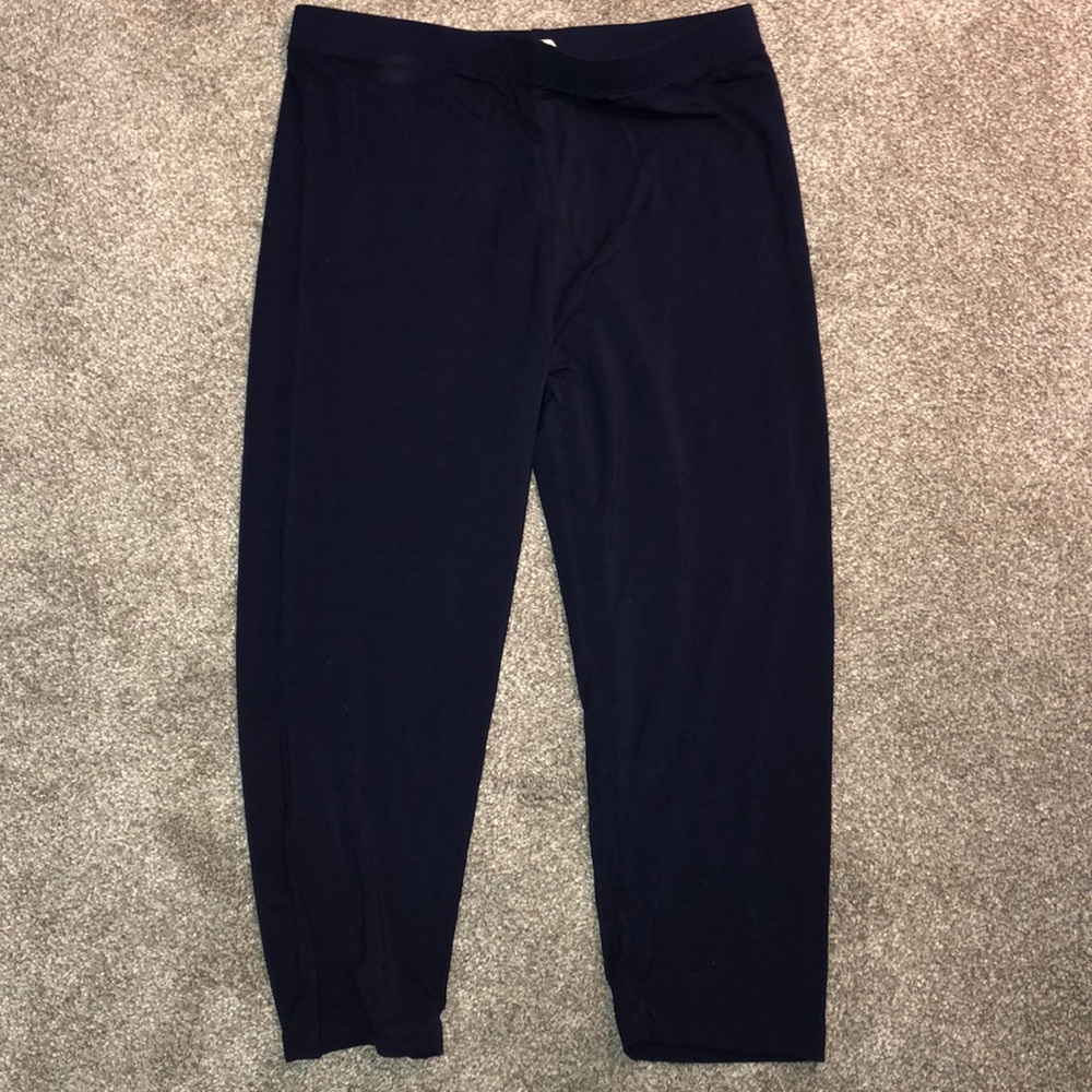navy blue capris